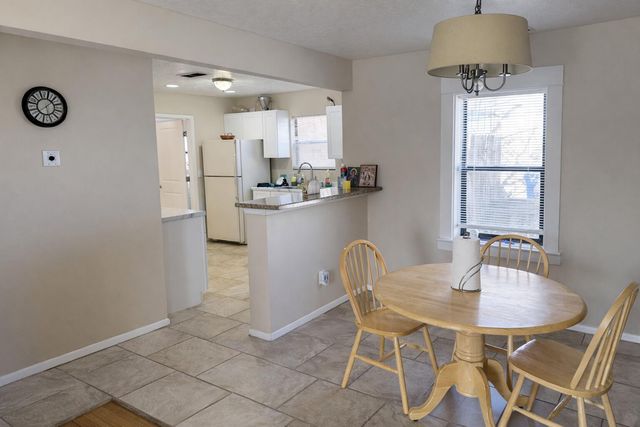 1609 Edith Boulevard SE, Albuquerque, NM 87102