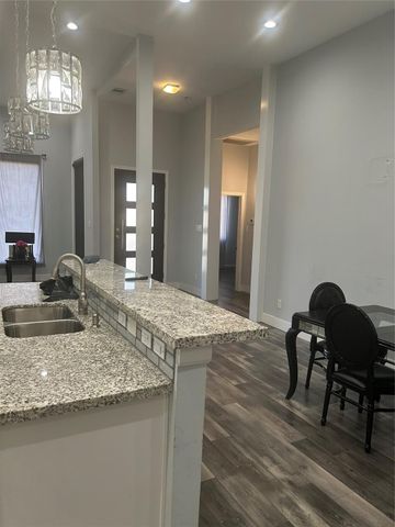 3526 Griggs Road, Houston, TX 77021