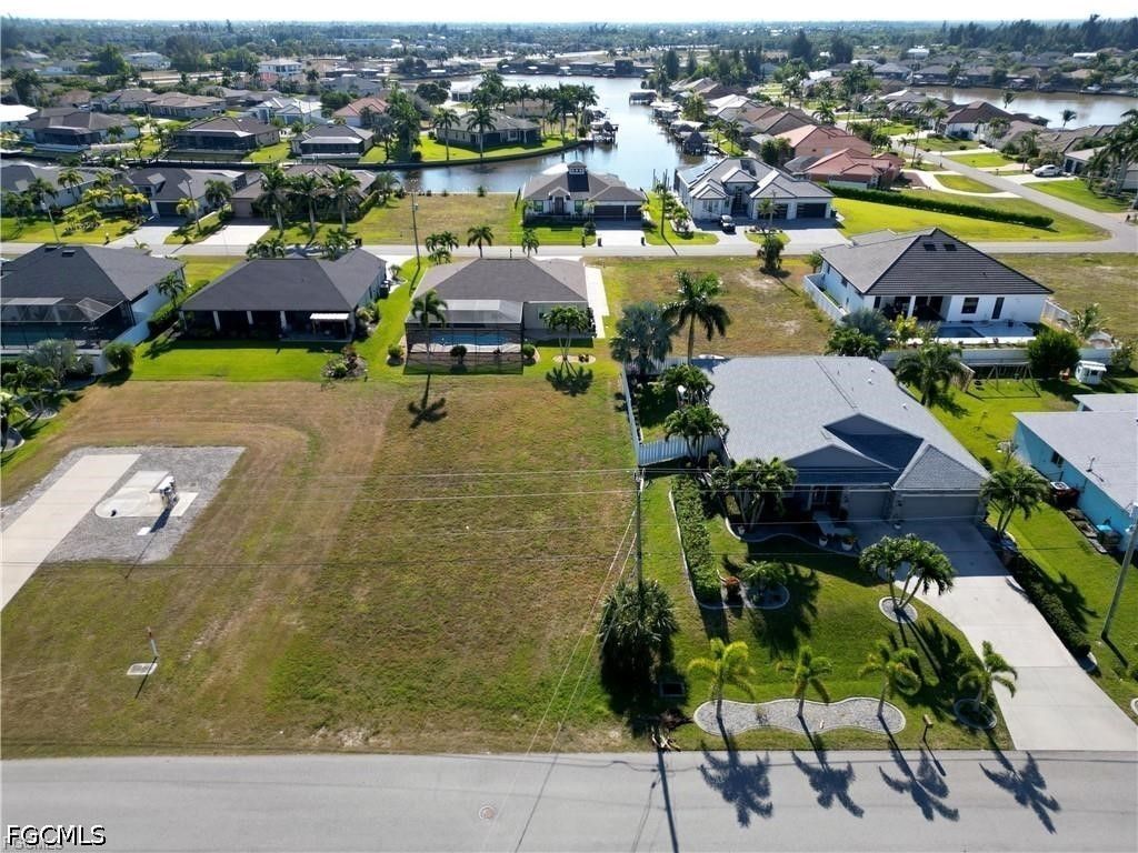 3314 SW 3rd TER, Cape Coral, FL 33991