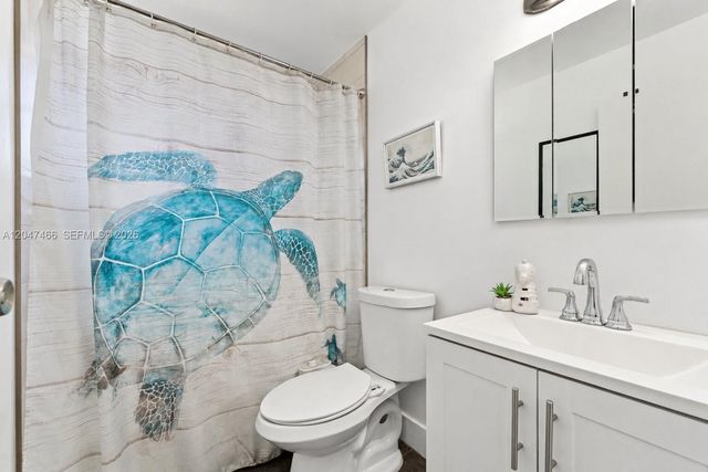 10381 N Kendall Drive M8, Miami, FL 33176