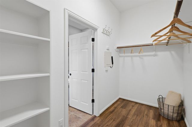 66 Whetstone Ridge Way, Spring, TX 77382