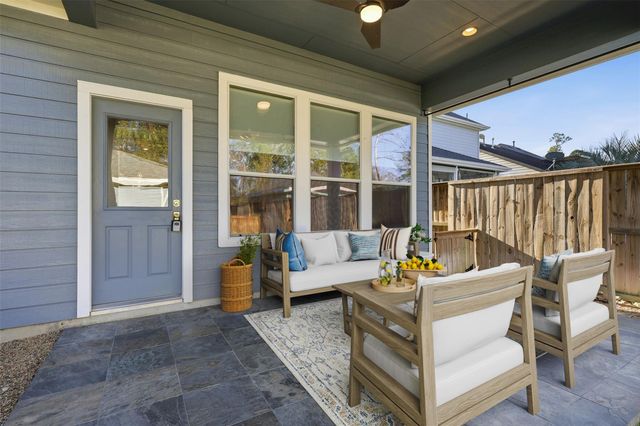 66 Whetstone Ridge Way, Spring, TX 77382