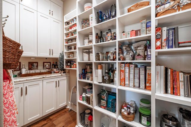 12 Pizarro Drive, Hot Springs Village, AR 71909