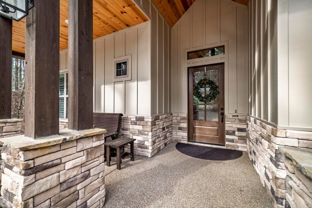 12 Pizarro Drive, Hot Springs Village, AR 71909