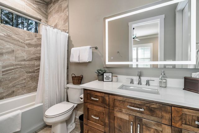 12 Pizarro Drive, Hot Springs Village, AR 71909