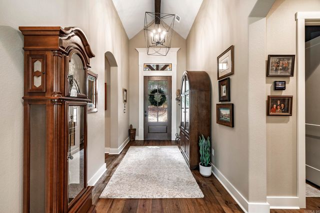 12 Pizarro Drive, Hot Springs Village, AR 71909