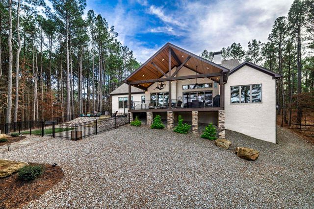 12 Pizarro Drive, Hot Springs Village, AR 71909