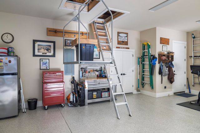 12 Pizarro Drive, Hot Springs Village, AR 71909