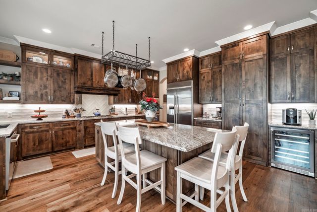 12 Pizarro Drive, Hot Springs Village, AR 71909