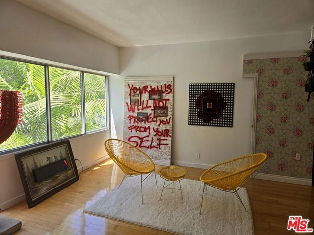 7135 Hollywood Boulevard 203, Los Angeles, CA 90046