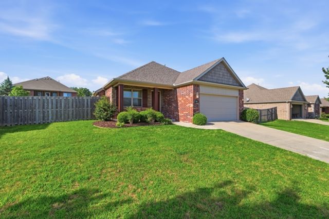 3008 Marble Drive, Fayetteville, AR 72704