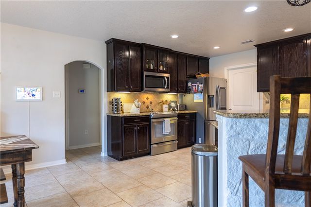 27985 FM 831 Farm to Market Road, Oakwood, TX 75855