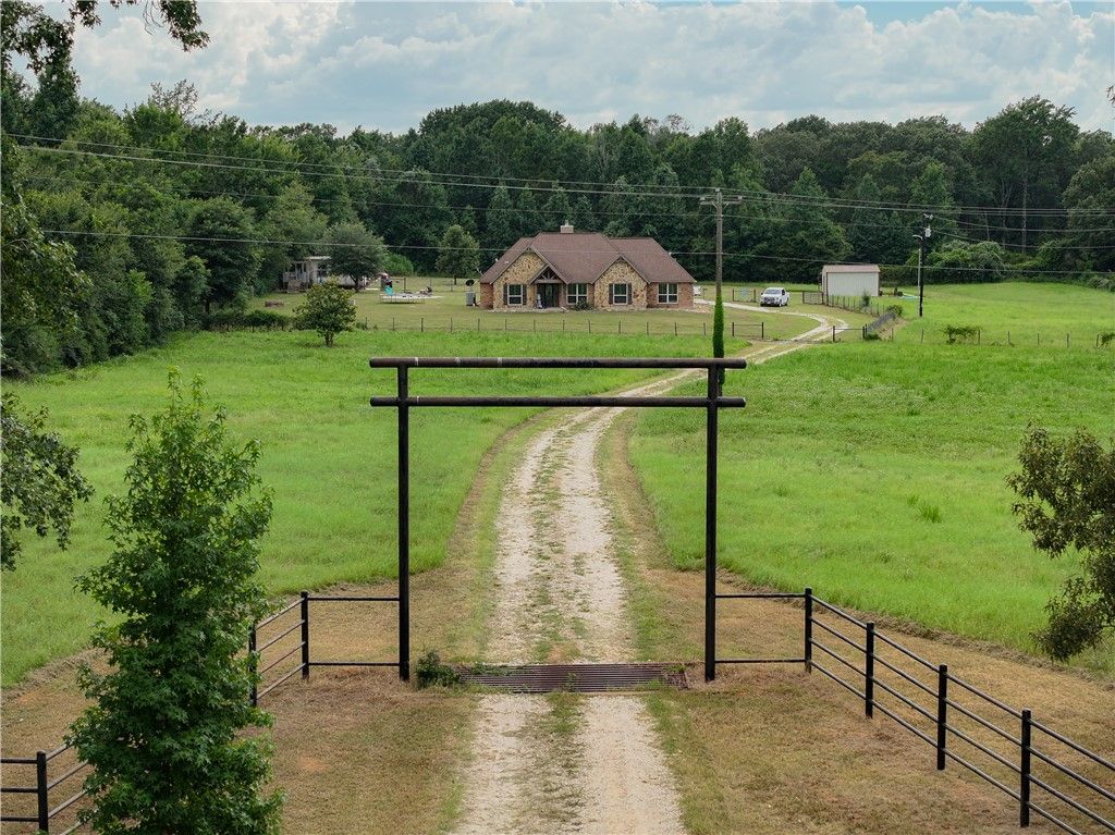 27985 FM 831 Farm to Market Road, Oakwood, TX 75855