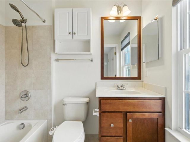 42896 PAMPLIN TER, Chantilly, VA 20152