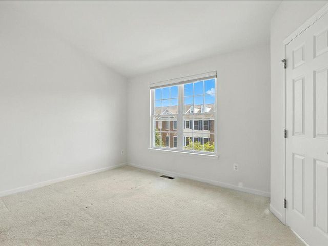 42896 PAMPLIN TER, Chantilly, VA 20152