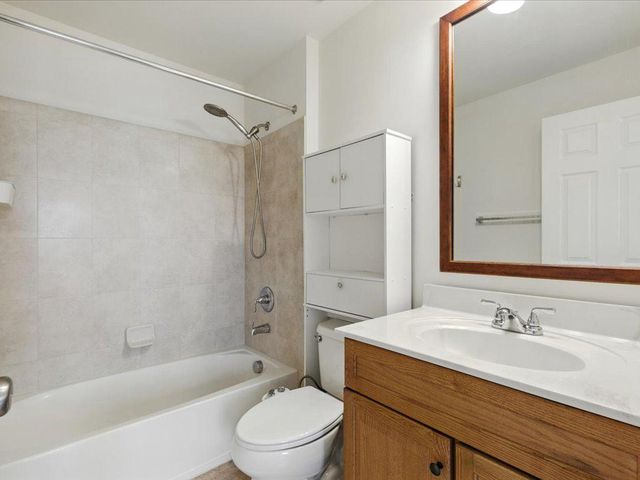 42896 PAMPLIN TER, Chantilly, VA 20152