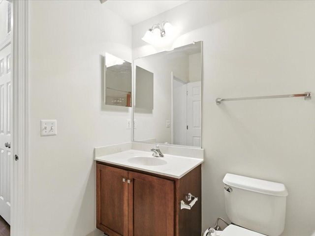 42896 PAMPLIN TER, Chantilly, VA 20152