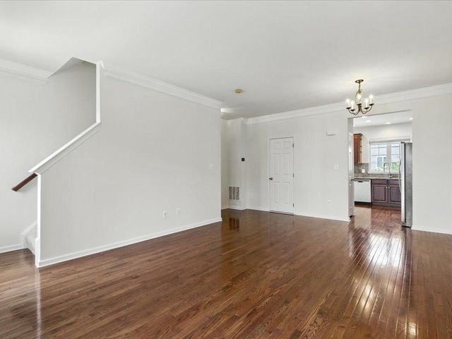 42896 PAMPLIN TER, Chantilly, VA 20152