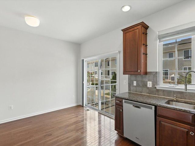 42896 PAMPLIN TER, Chantilly, VA 20152