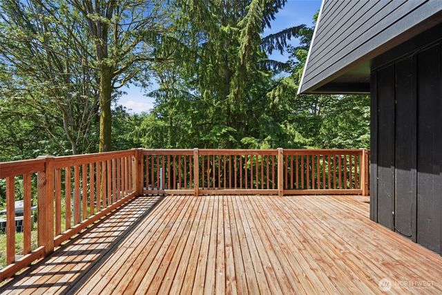 30811 26th Avenue SW, Federal Way, WA 98023