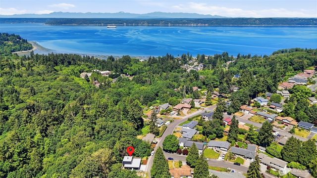 30811 26th Avenue SW, Federal Way, WA 98023