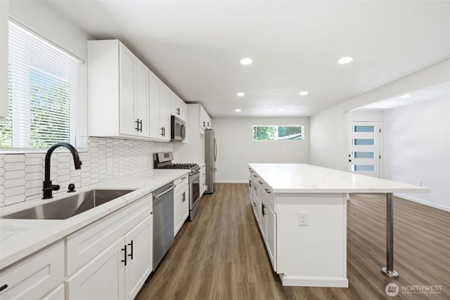 30811 26th Avenue SW, Federal Way, WA 98023