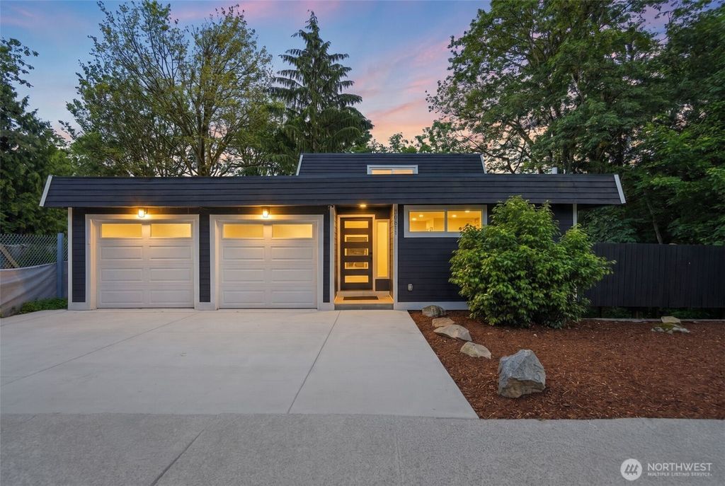 30811 26th Avenue SW, Federal Way, WA 98023