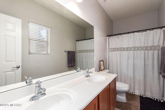 21185 E Reunion Road, Red Rock, AZ 85145