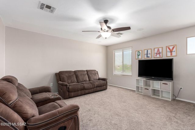 21185 E Reunion Road, Red Rock, AZ 85145