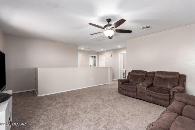 21185 E Reunion Road, Red Rock, AZ 85145