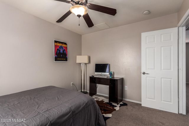 21185 E Reunion Road, Red Rock, AZ 85145