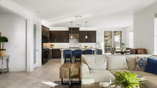 2200 Challenger Way, Roseville, CA 95747