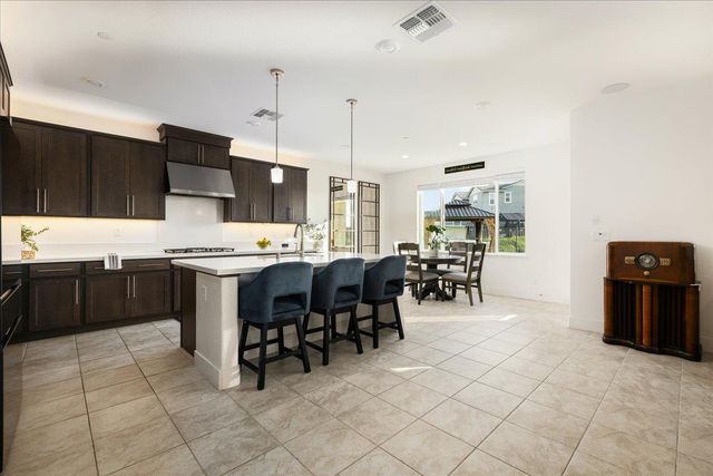 2200 Challenger Way, Roseville, CA 95747