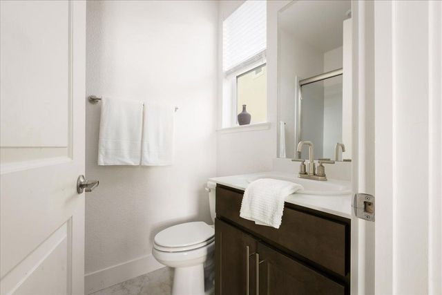 2200 Challenger Way, Roseville, CA 95747