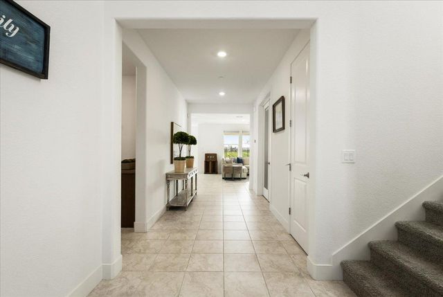 2200 Challenger Way, Roseville, CA 95747