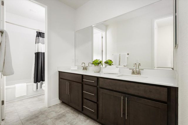 2200 Challenger Way, Roseville, CA 95747