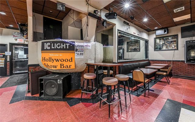 830-836 E Pittsburgh Mall, E Pittsburgh, PA 15112