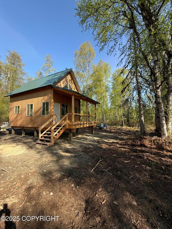 25129 S Homestead Road, Trapper Creek, AK 99683