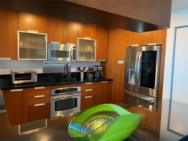 7901 Hispanola Ave 1212, North Bay Village, FL 33141