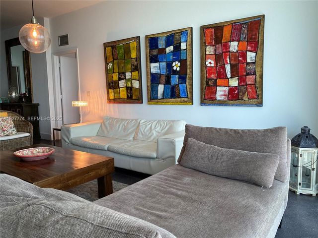 7901 Hispanola Ave 1212, North Bay Village, FL 33141