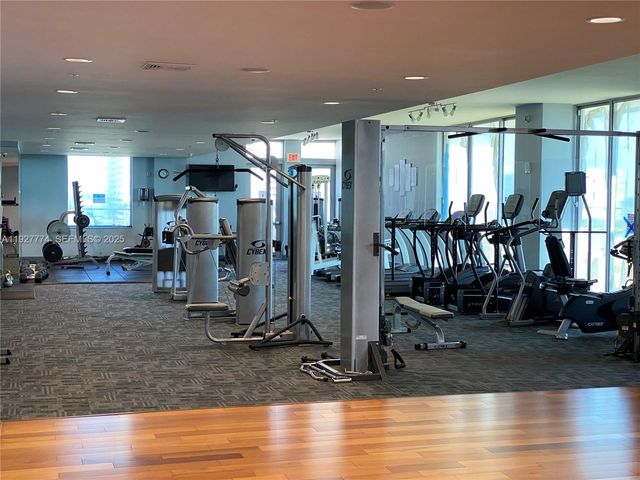 7901 Hispanola Ave 1212, North Bay Village, FL 33141