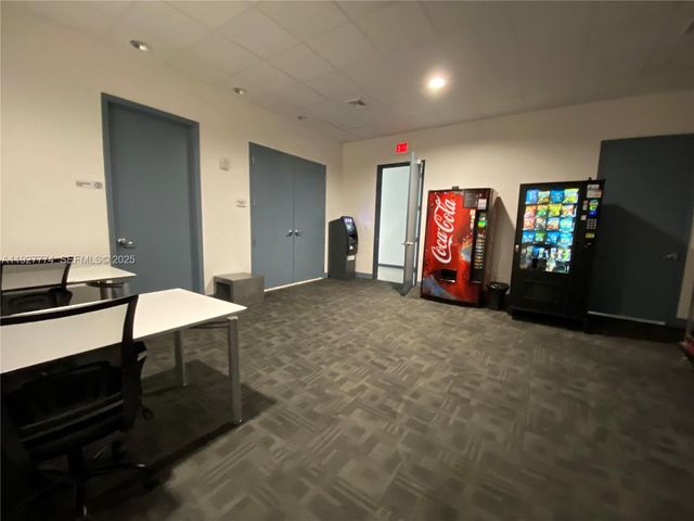 7901 Hispanola Ave 1212, North Bay Village, FL 33141