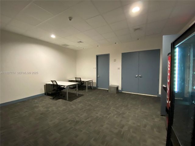 7901 Hispanola Ave 1212, North Bay Village, FL 33141