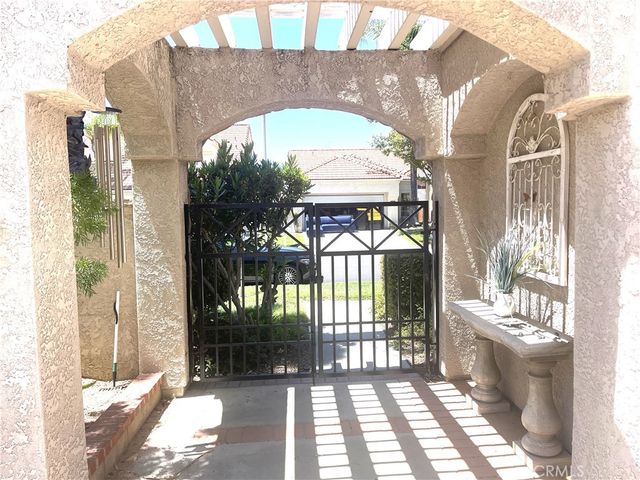 40416 Via Estrada, Murrieta, CA 92562