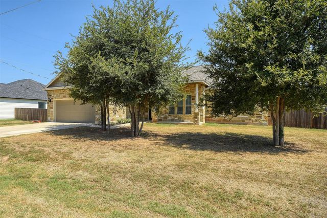 240 Keawakapu DR, Bastrop, TX 78602