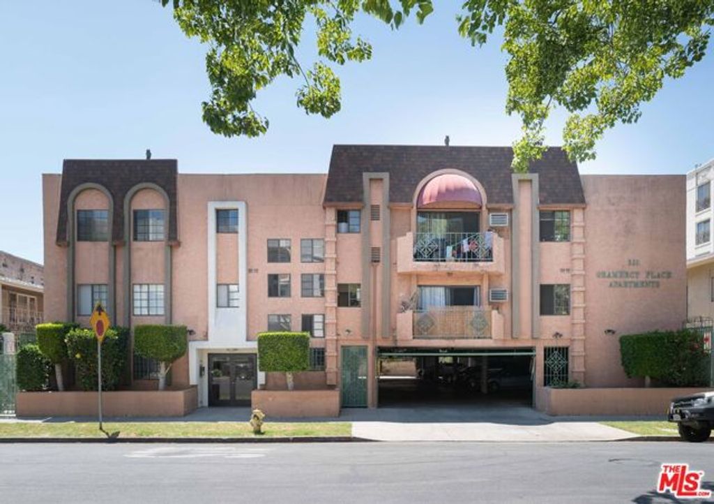 331 S Gramercy Place 101, Los Angeles, CA 90020