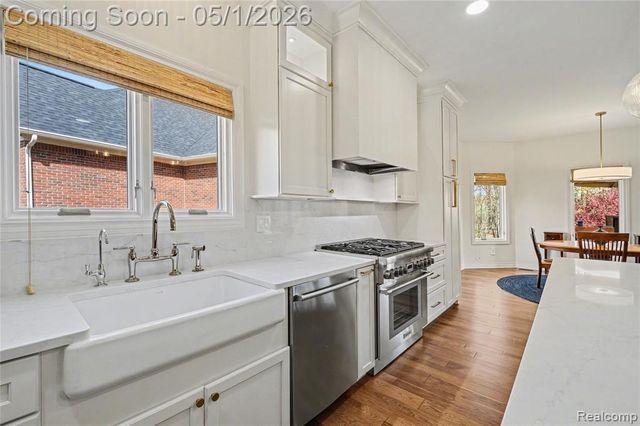 3650 Honors Way, Howell, MI 48843