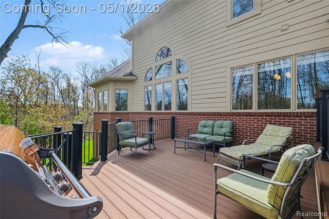 3650 Honors Way, Howell, MI 48843