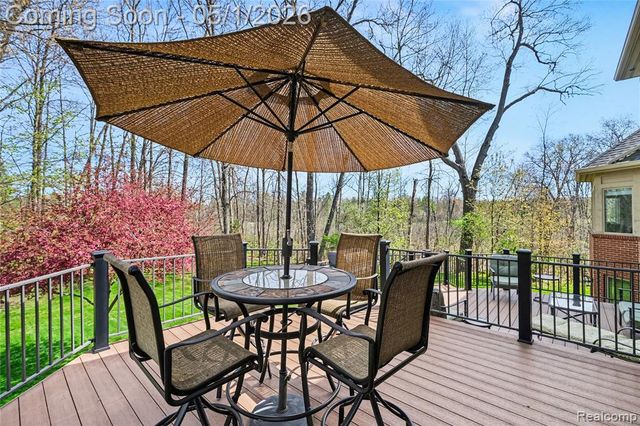 3650 Honors Way, Howell, MI 48843