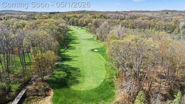 3650 Honors Way, Howell, MI 48843